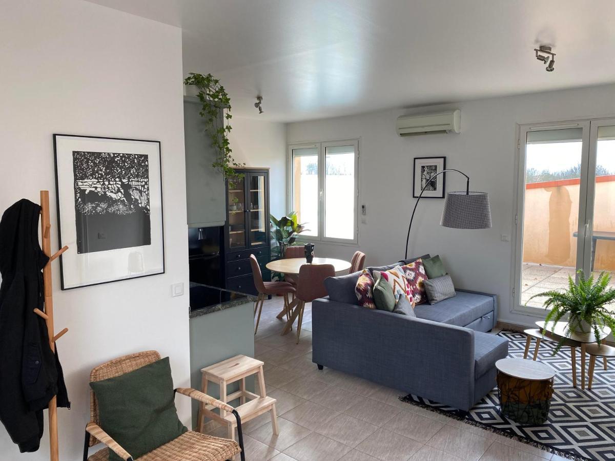 Appartement 2 Pieces De 44M² En Centre Ville มาก์นี-เลส์-อมอว์ซ ภายนอก รูปภาพ